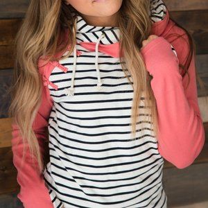 Ampersand Avenue DoubleHood-Knotted Coral Stripe